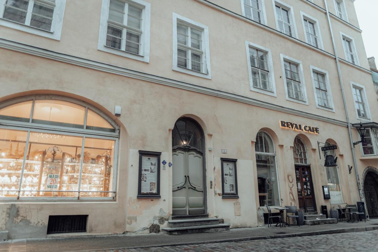 Dream Stay - Spacious 1-Bedroom Apartment In The Old Town Tallinn Extérieur photo